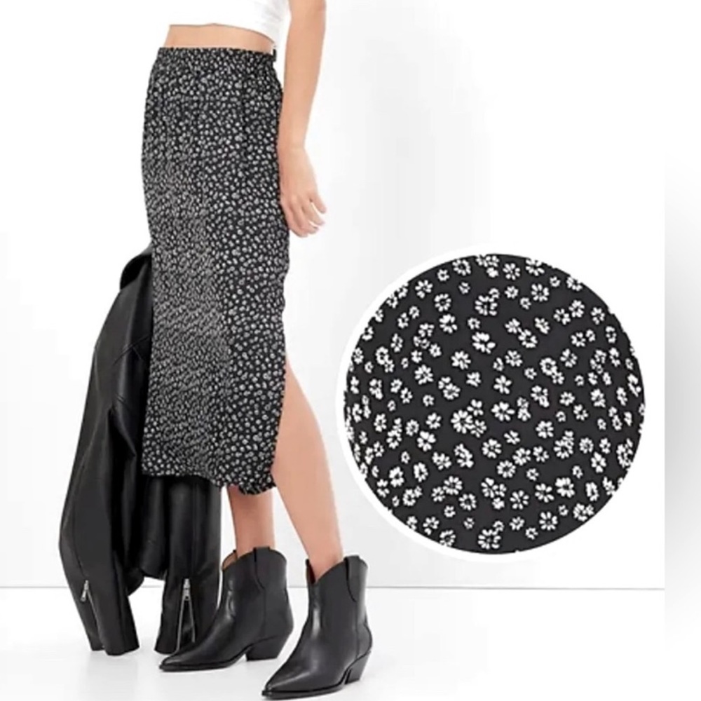New Gap Satin Floral Skirt - Daisy Ditzy